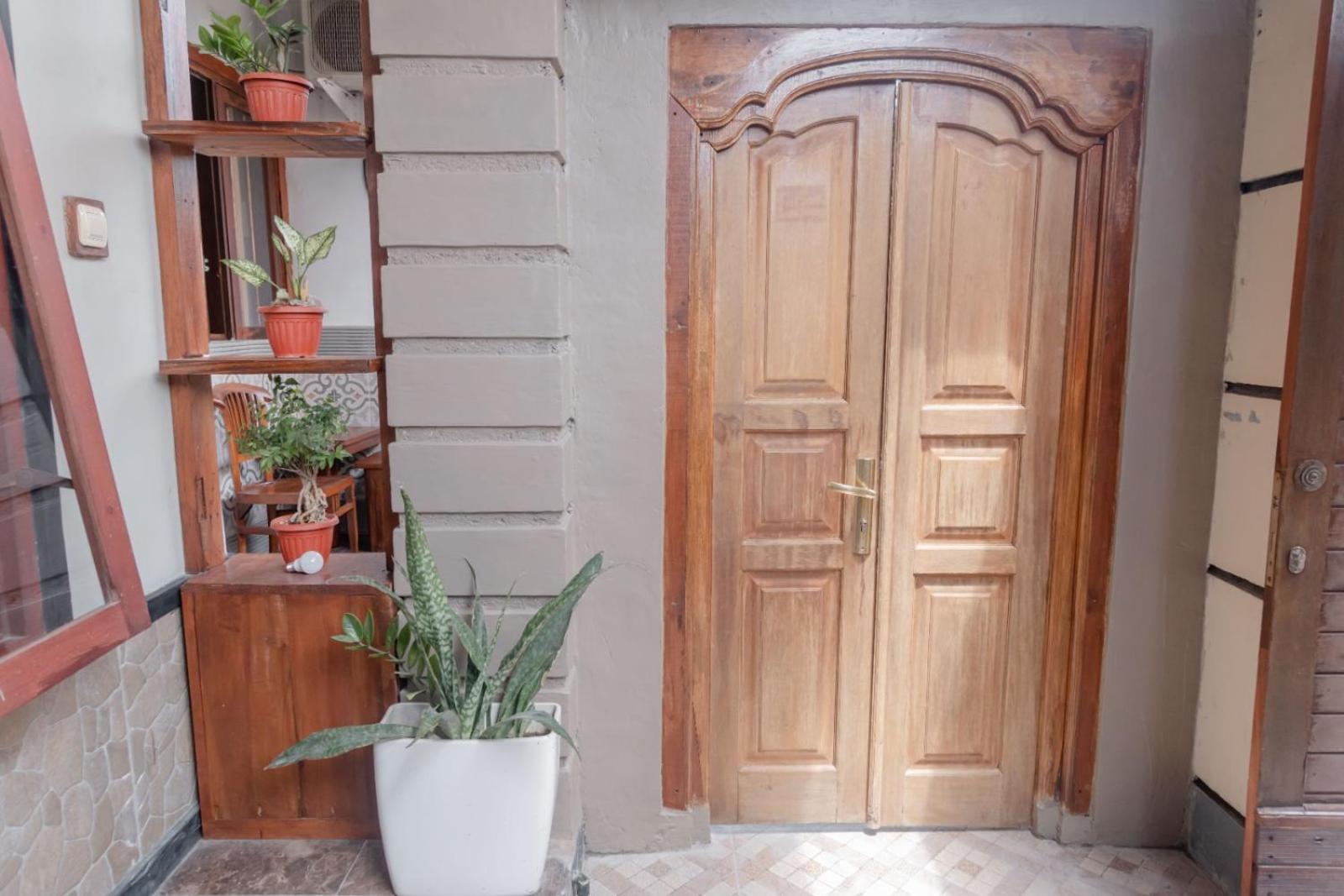 Apartemen Pigeon Mandala & Resto Nusa Dua (Bali)